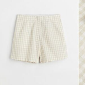 H&M checkered high waisted linen blend shorts. Size 6